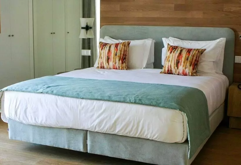 Cascais City & Beach Hotel