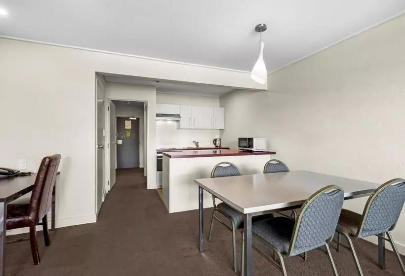 Copthorne Hotel & Apartments Queenstown Lakeview