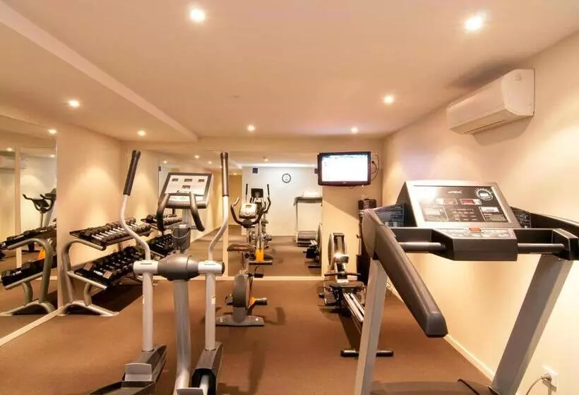 Copthorne Hotel & Apartments Queenstown Lakeview