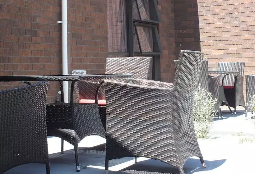 هتل Abbey Motor Lodge