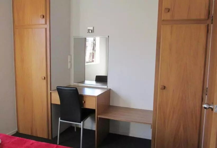 هتل Abbey Motor Lodge