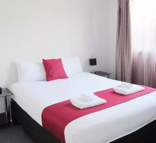 هتل Abbey Motor Lodge