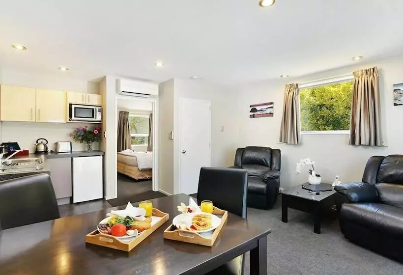 ホテル Arthurs Court Motor Lodge