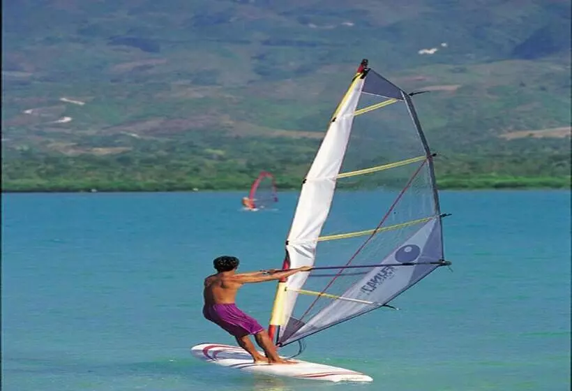 Hotel Badian Island Wellness Resort