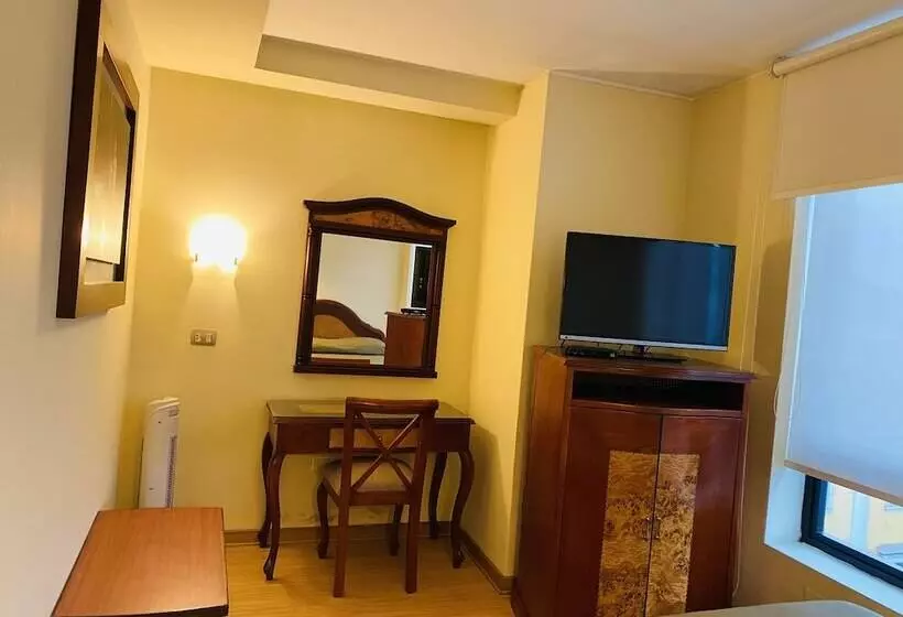 فندق Continental