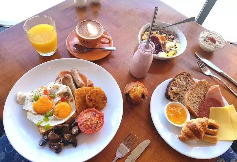 James Cook Hotel Grand Chancellor