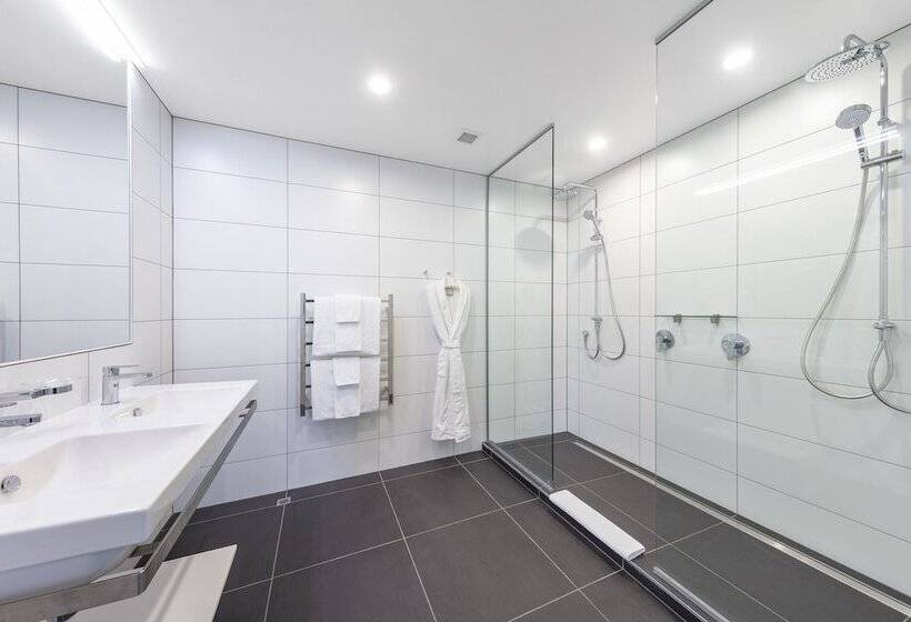 James Cook Hotel Grand Chancellor