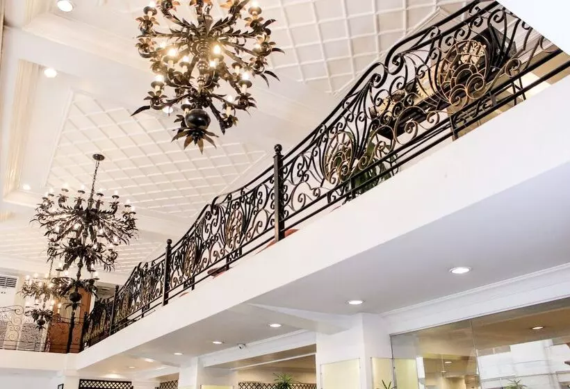 Las Palmas Hotel De Manila
