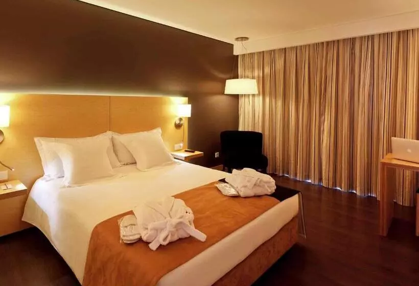 هتل Mercure Braga Centro