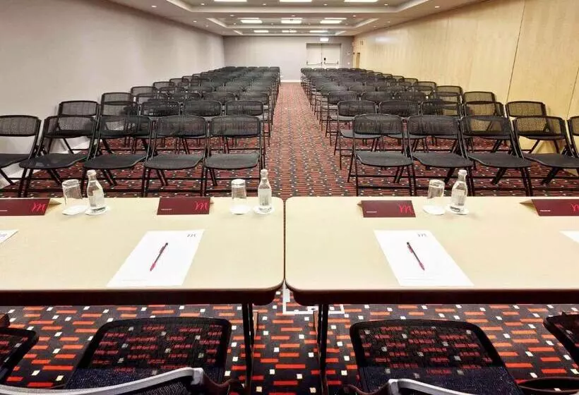 هتل Mercure Braga Centro