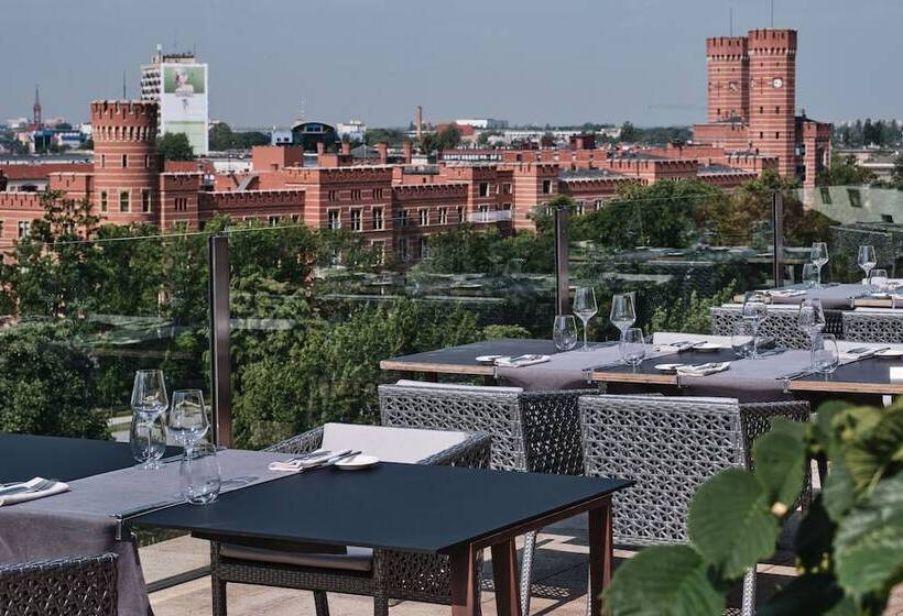 בית מלון כפרי Monopol