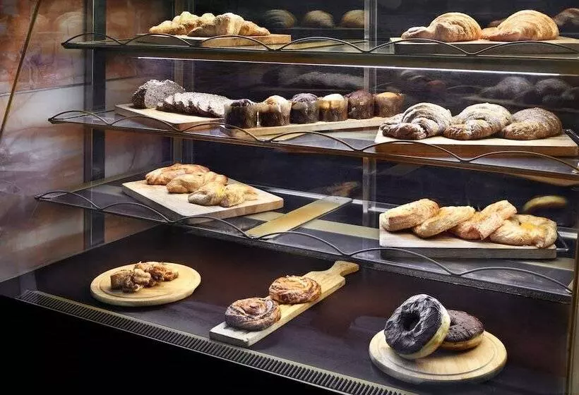 Mövenpick Hotel Karachi