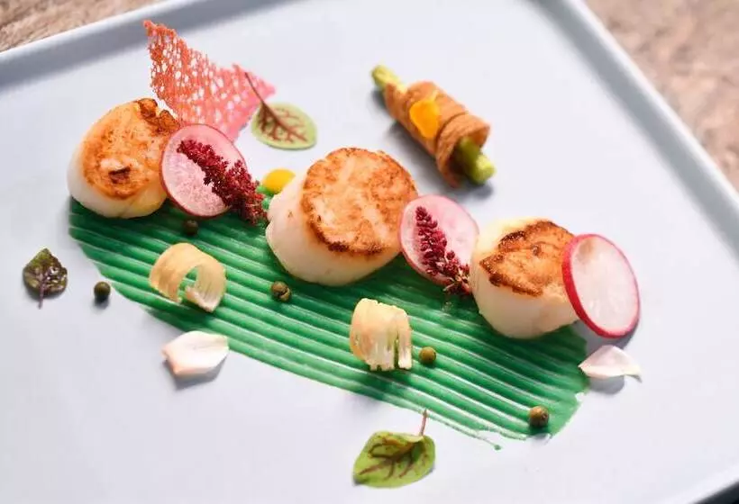 Mövenpick Hotel Karachi