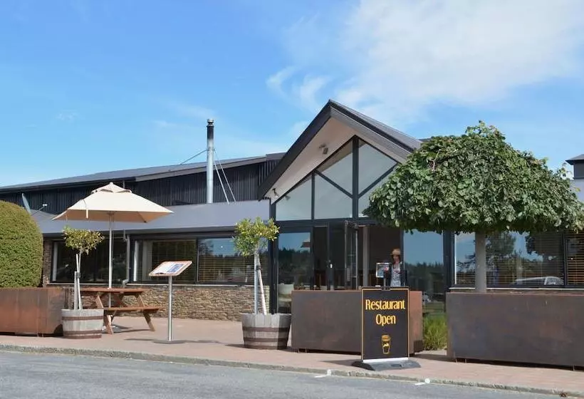 בית מלון כפרי The Godley