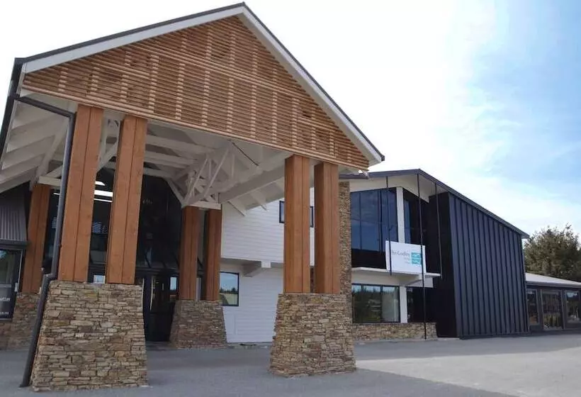 בית מלון כפרי The Godley