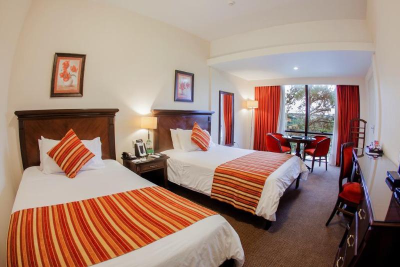 هتل Casino Acaray