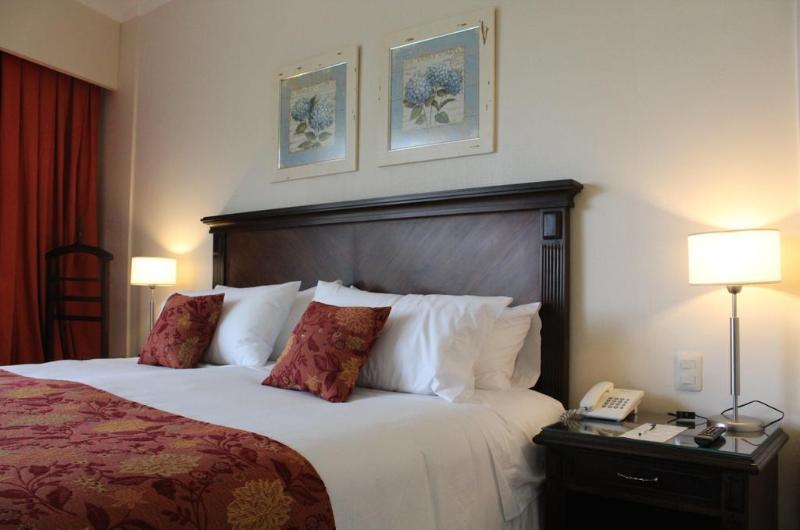 هتل Casino Acaray