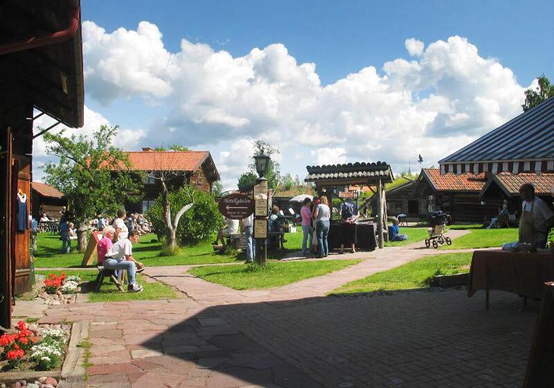 Szálloda L Klockargården