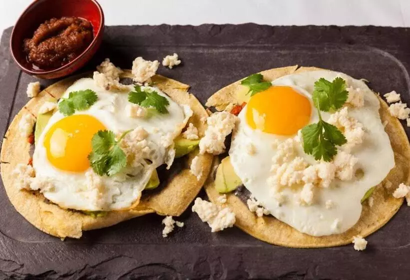 La Concha Renaissance San Juan Resort