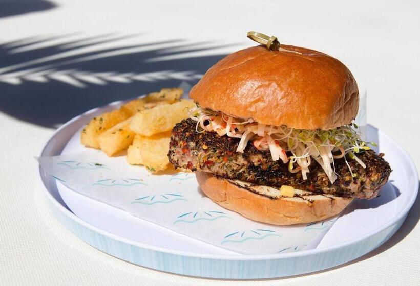 La Concha Renaissance San Juan Resort