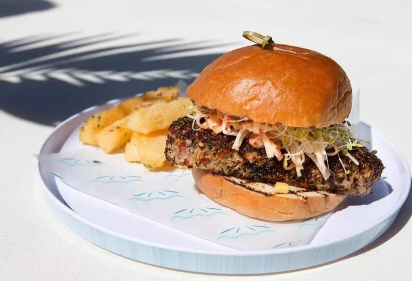 La Concha Renaissance San Juan Resort