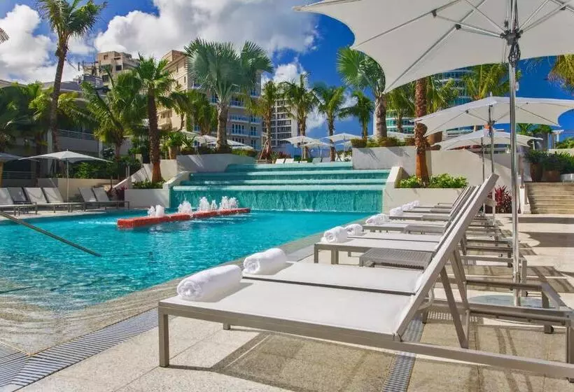 La Concha Renaissance San Juan Resort