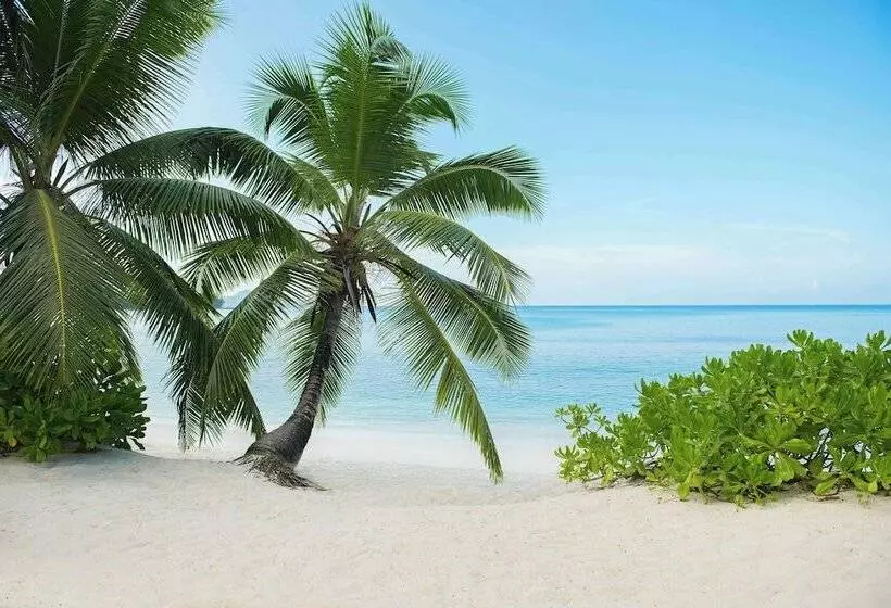 فندق Avani Barbarons Seychelles Resort