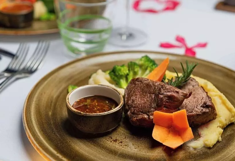 فندق Avani Barbarons Seychelles Resort