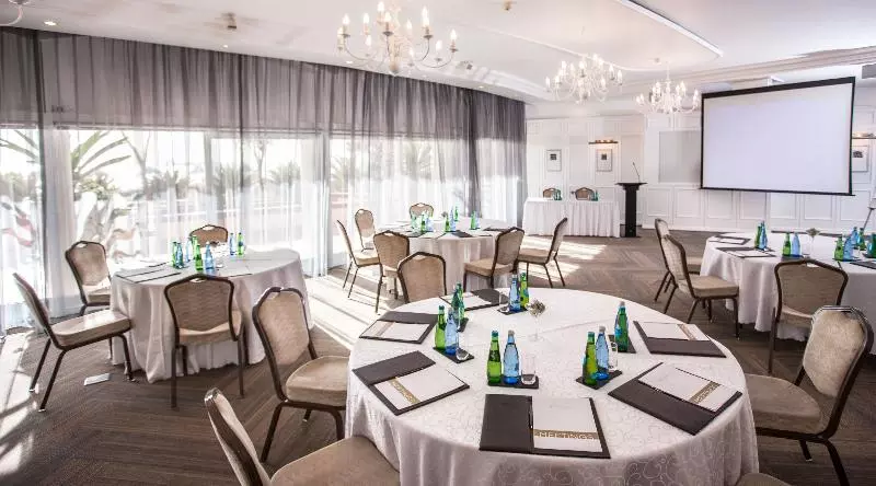 ホテル Beverly Hills