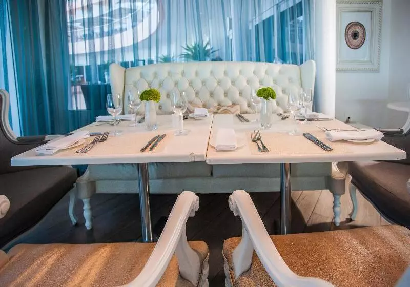 ホテル Beverly Hills