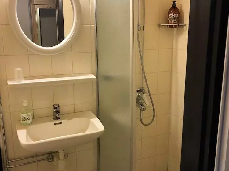 בית מלון כפרי Li Uninen äänekoski