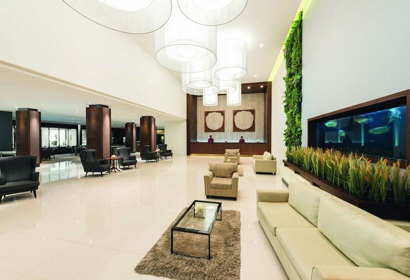 Movenpick Suriwongse Hotel Chiang Mai