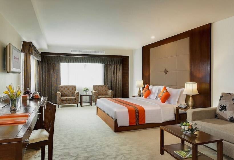 Movenpick Suriwongse Hotel Chiang Mai