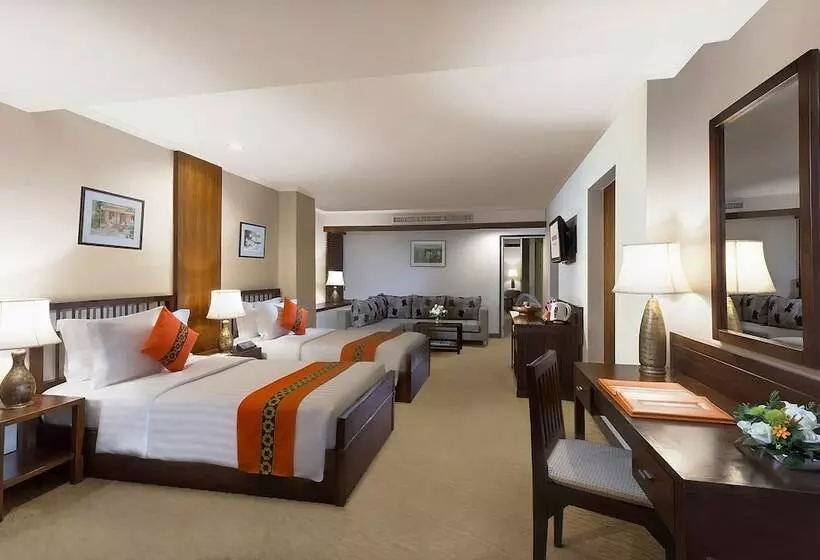 Movenpick Suriwongse Hotel Chiang Mai