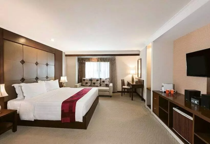 Movenpick Suriwongse Hotel Chiang Mai