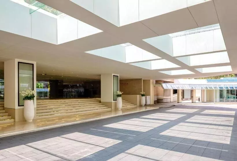 Mövenpick Hotel Bangkok Ploenchit Bdms