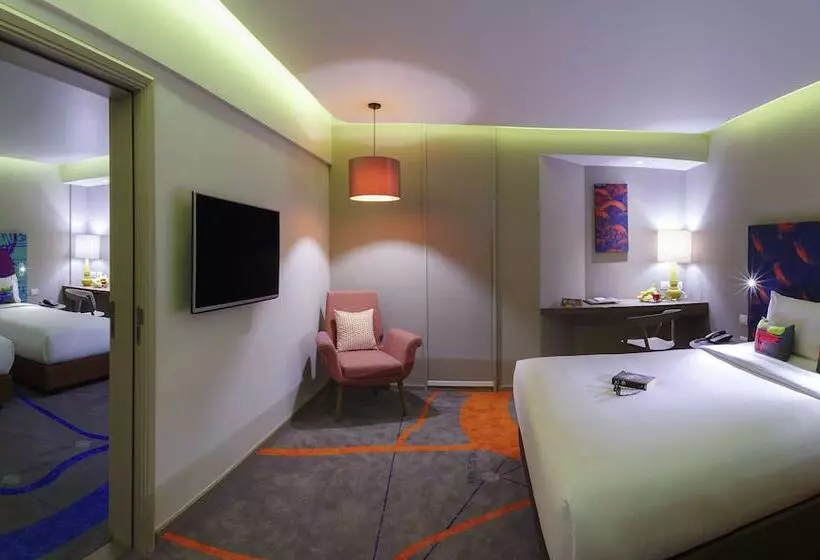 בית מלון כפרי Tinidee Trendy Bangkok Khaosan