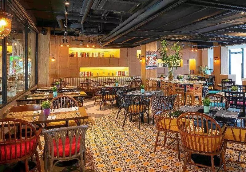 בית מלון כפרי Tinidee Trendy Bangkok Khaosan