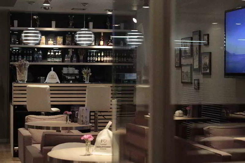 هتل Yalta Intourist