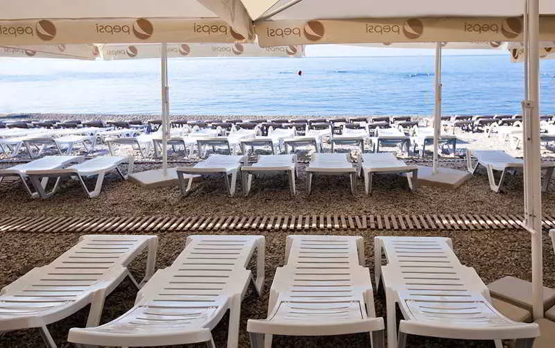 هتل Yalta Intourist