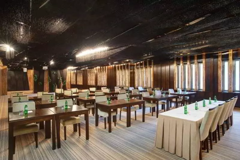 هتل Yalta Intourist