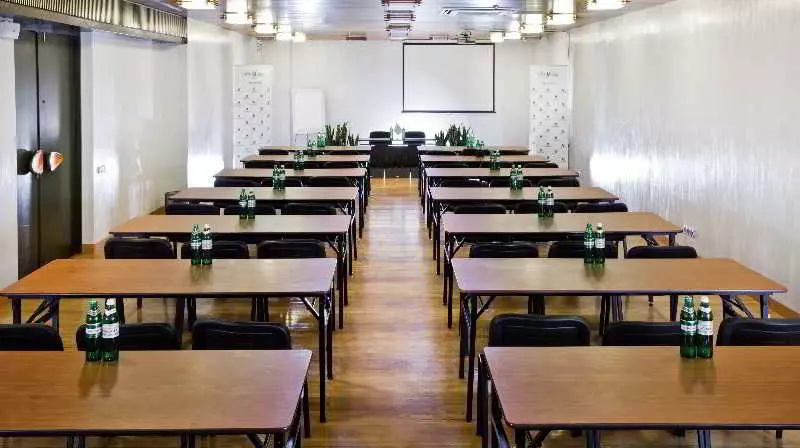 هتل Yalta Intourist