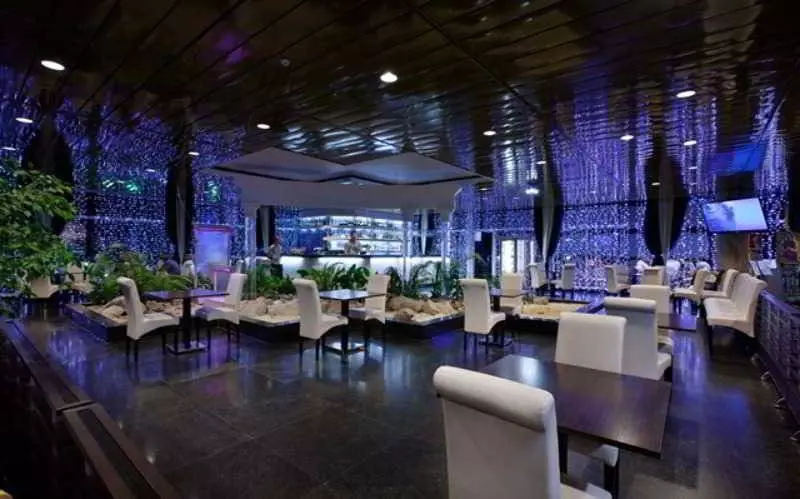 هتل Yalta Intourist