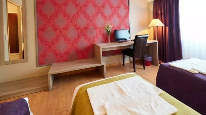 Hotelli-Ravintola Alavus 66