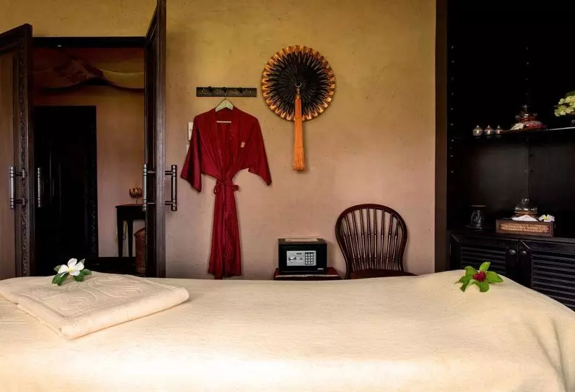 Katathani Phuket Beach Resort Sha Extra Plus