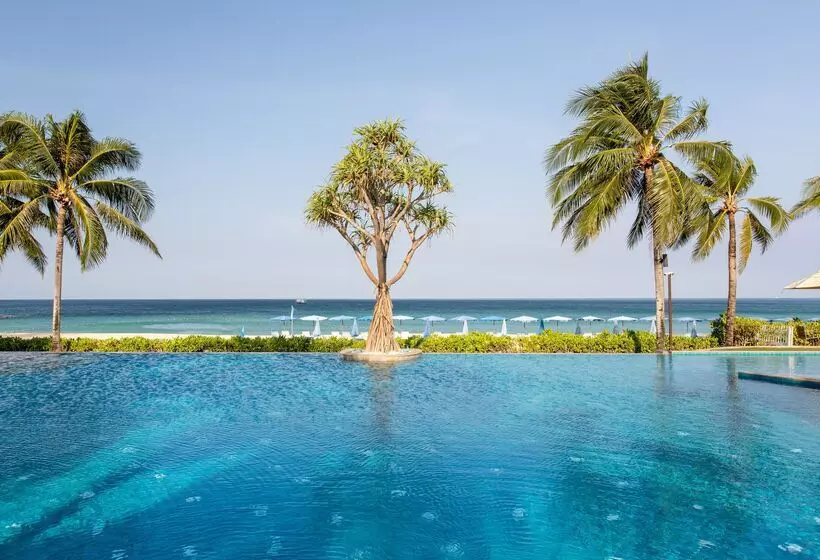 Katathani Phuket Beach Resort Sha Extra Plus