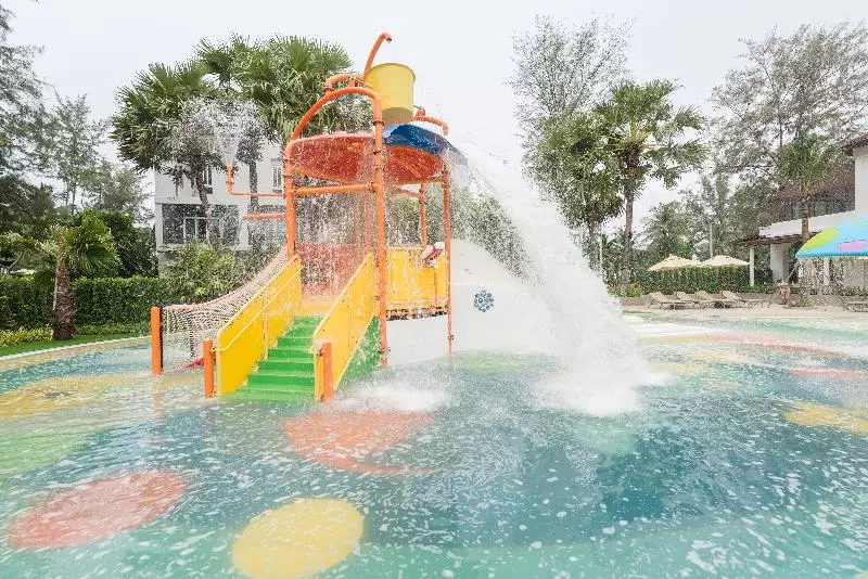 Katathani Phuket Beach Resort Sha Extra Plus