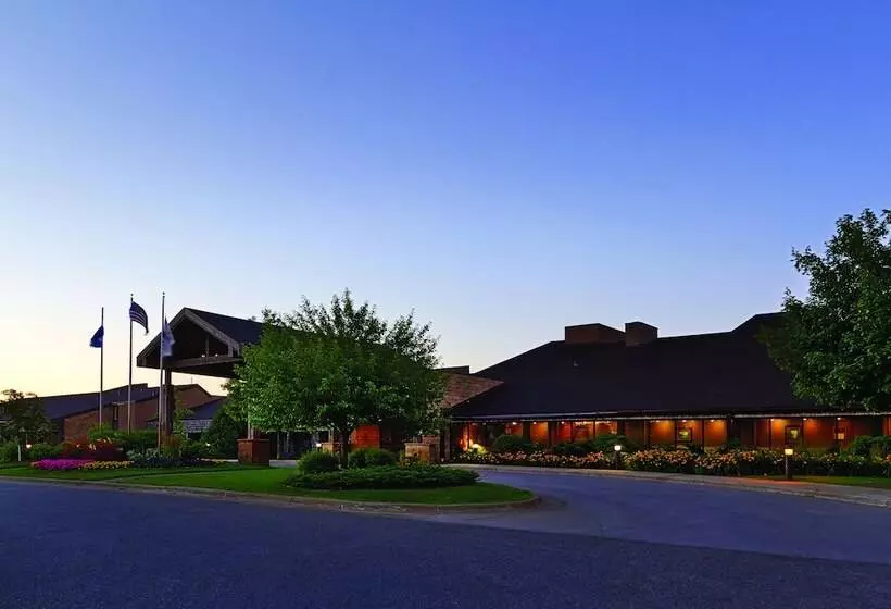 Arrowwood Resort Hotel And Conference Center   Alexandria