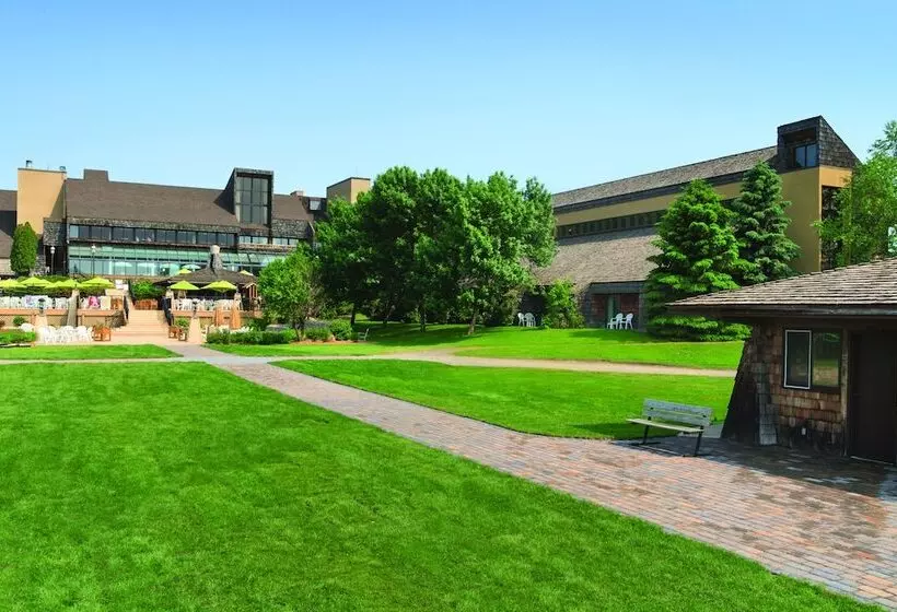 Arrowwood Resort Hotel And Conference Center   Alexandria