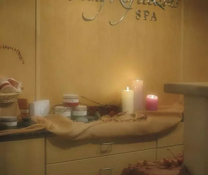 Arrowwood Resort Hotel And Conference Center   Alexandria